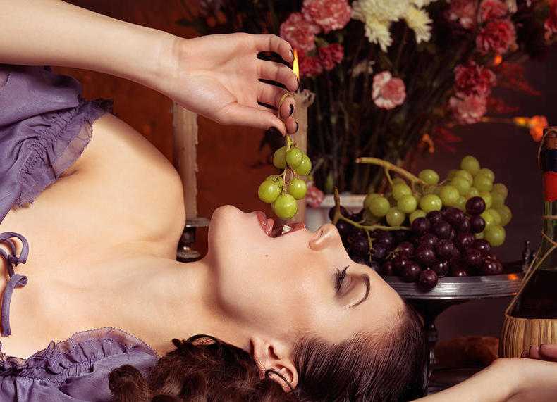 К чему снится виноград во сне?