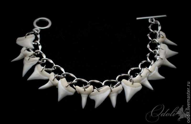 Амулет акулий зуб: что означает, кому подойдет, как носить